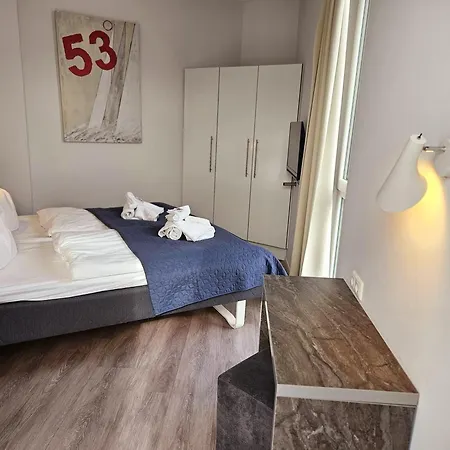 App 9 Penthouse 
