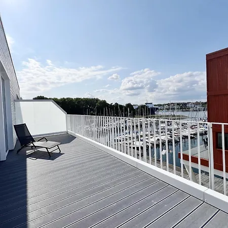 App 9 Penthouse 