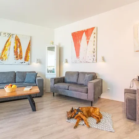 App 9 Penthouse 