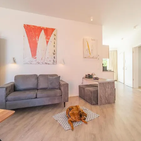 App 9 Penthouse 