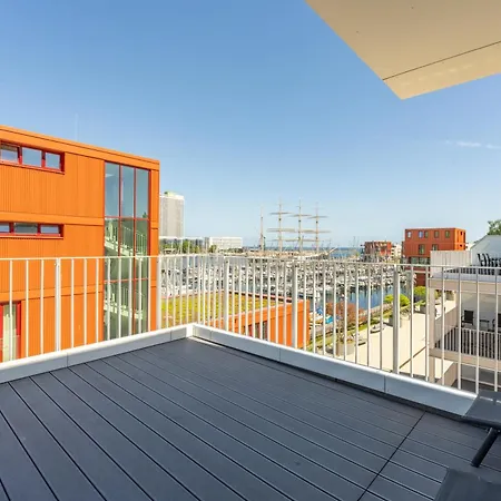 App 9 Penthouse 
